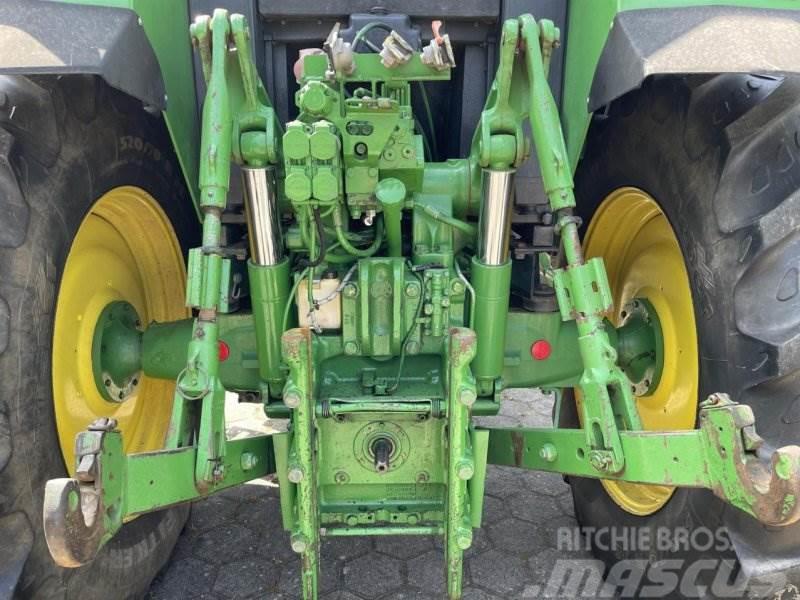 John Deere 6810 Traktori
