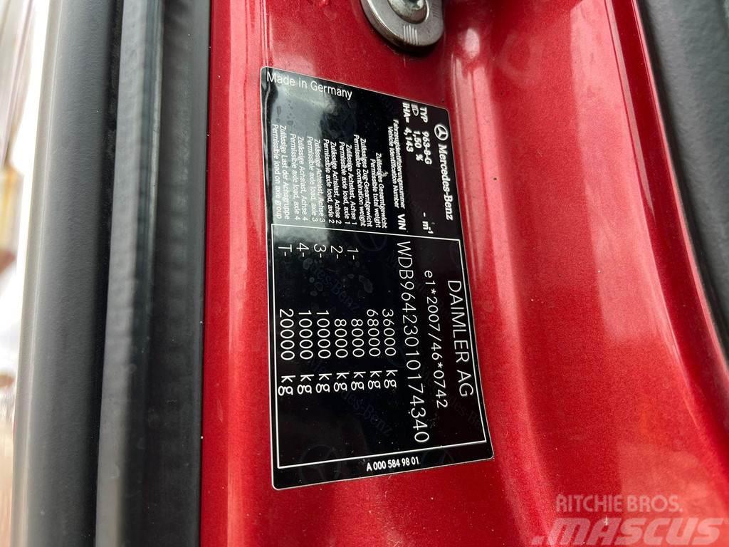 Mercedes-Benz Arocs 3258 8x4 RETARDER / FULL STEEL / BOX L=5586 Pašizgāzējs