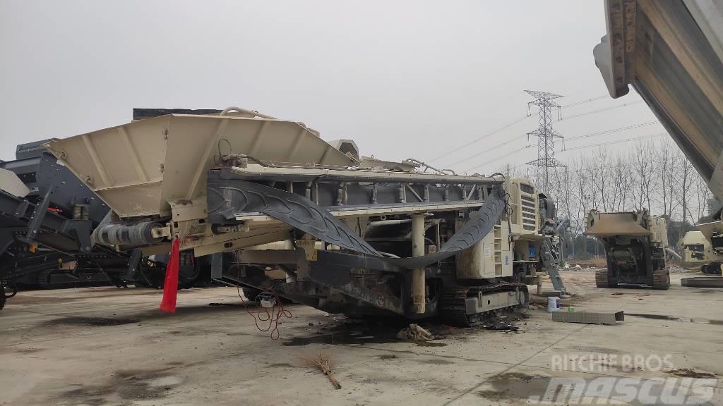 Metso LT200HPS CONE CRUSHER mobile crushing plant Mobilie drupinātāji