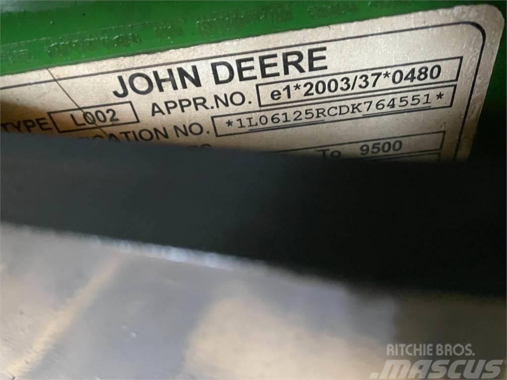 John Deere 6125R Traktori