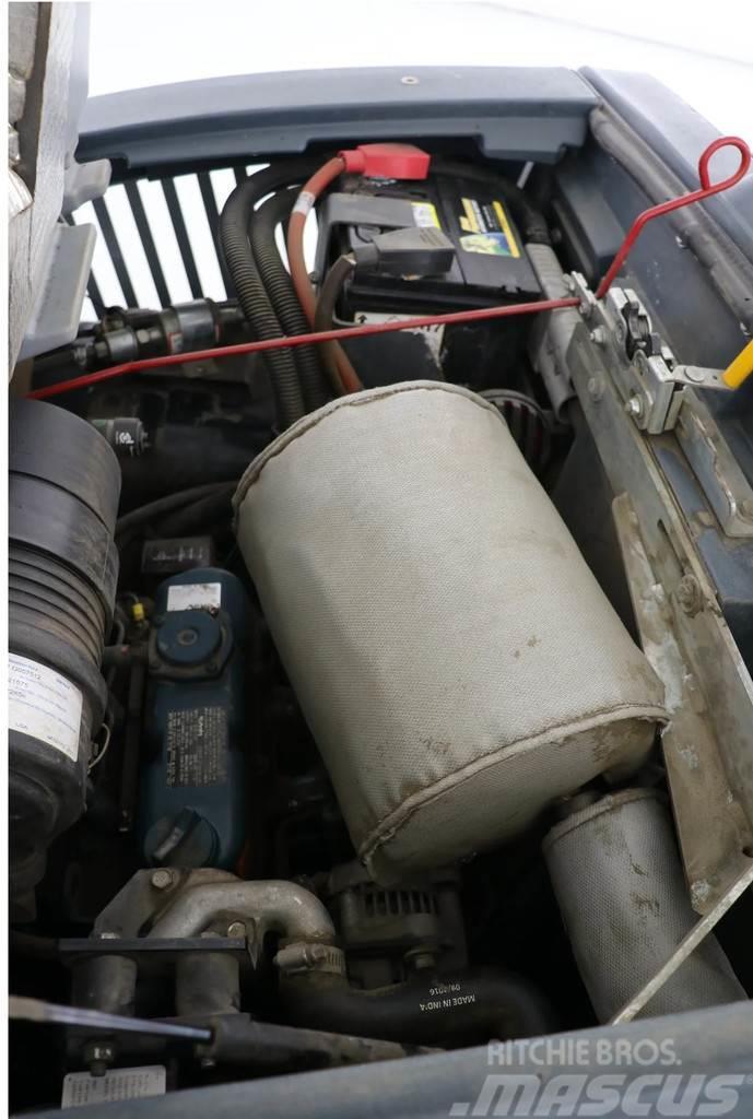 Nilfisk veeg schrob machine  CS 7010 1200 d Ielu tīrīšanas mašīnas