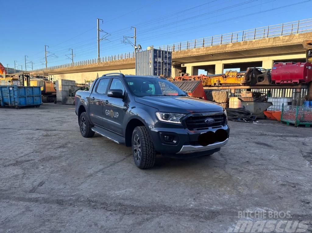 Ford Ranger Vieglais kravas automobilis/izkraušana no sāniem