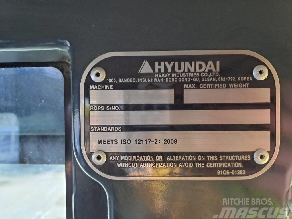 Hyundai HX140W Ekskavatori uz riteņiem