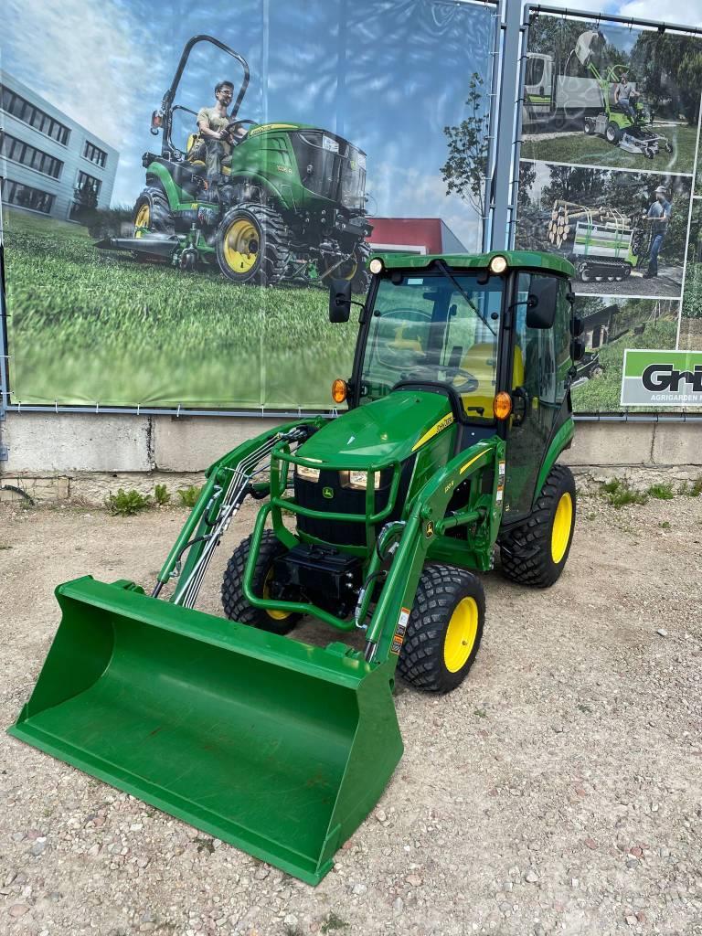 John Deere 2025 R Kompaktie traktori
