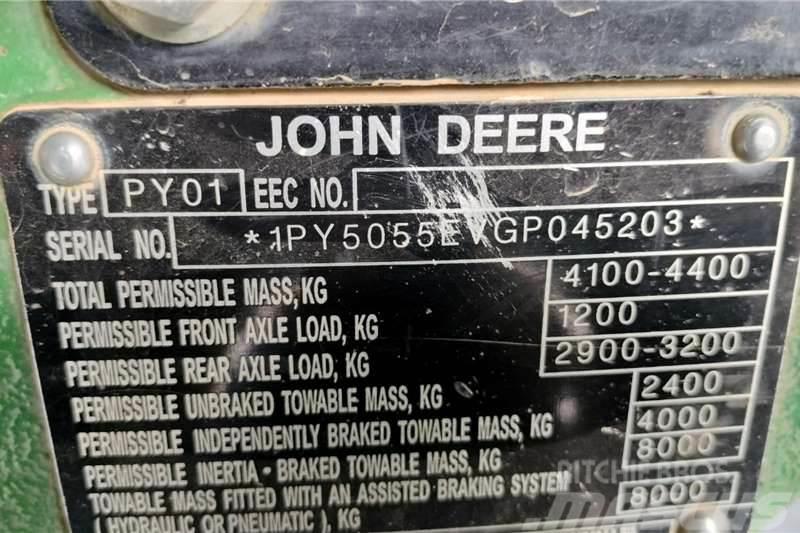 John Deere 5055E MOD Traktori