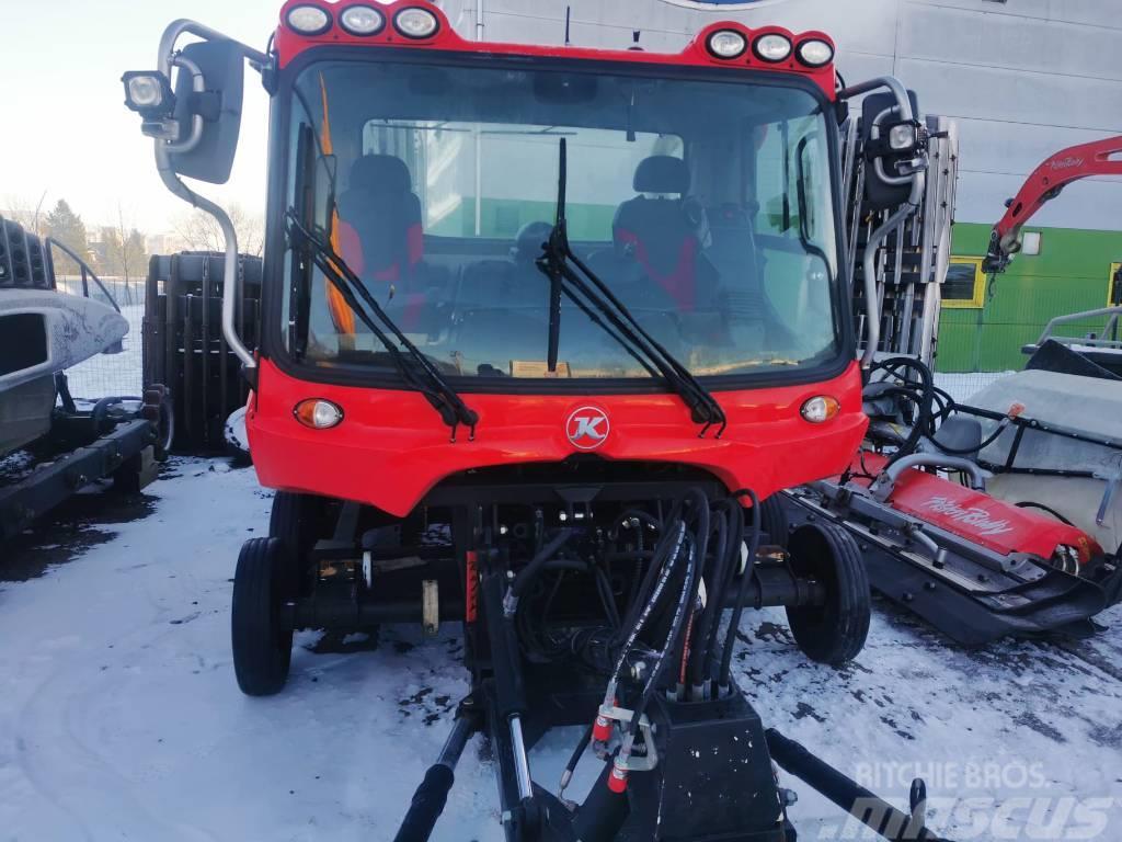 Kässbohrer PB 400 park Sniega traktori