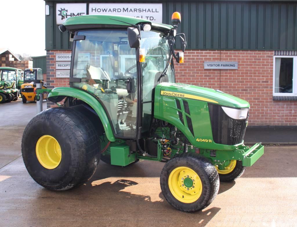 John Deere 4049 R Kompaktie traktori