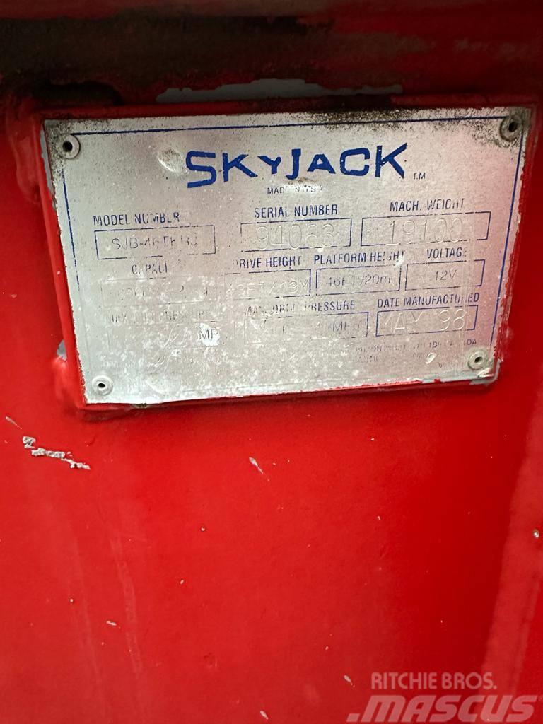 SkyJack SJ KB 46TK-RJ Strēles pacēlāji