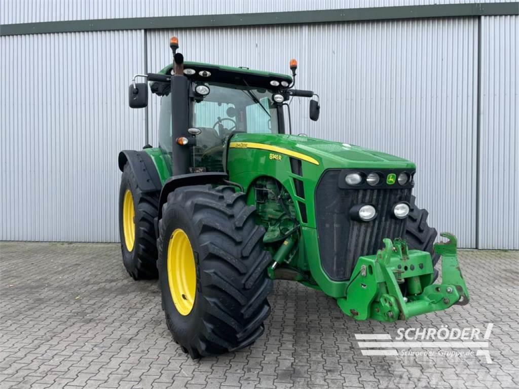 John Deere 8345 R Traktori
