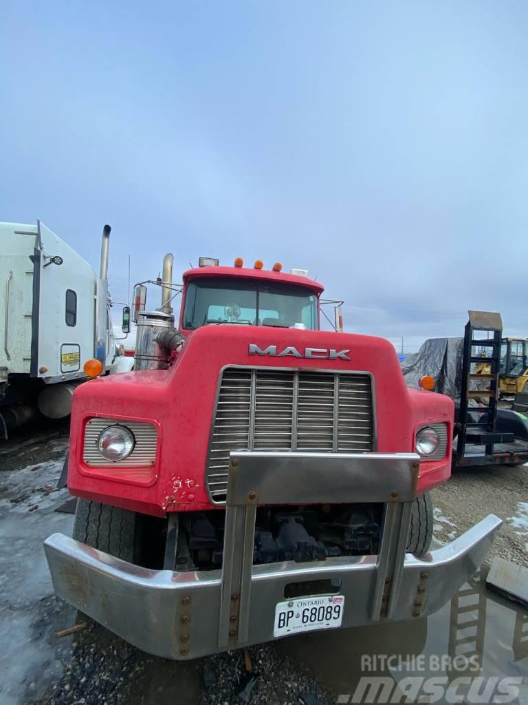 Mack Roll-Off Truck Kabeļu pacēlājs nomontējamām kravas mašīnām