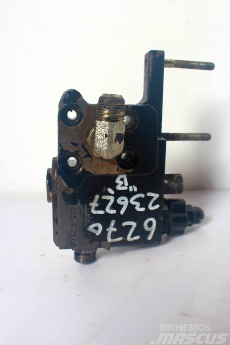 Massey Ferguson 6270 Remote control valve Hidraulika