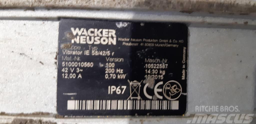 Wacker Neuson IE58/42 Veidņi