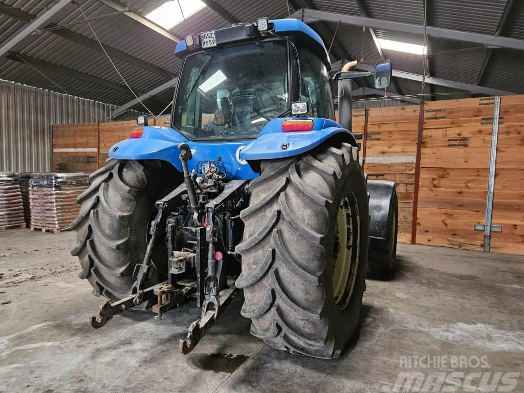 New Holland TG 210 Traktori