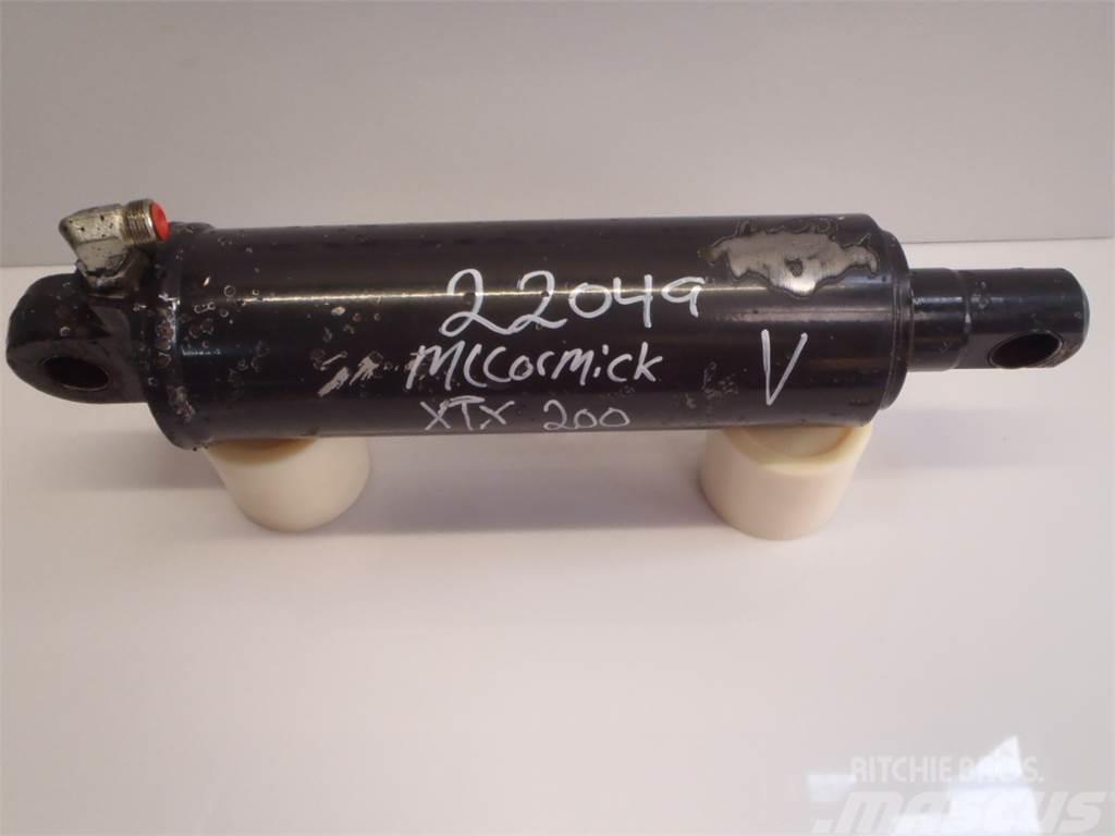McCormick XTX200 Lift Cylinder Hidraulika