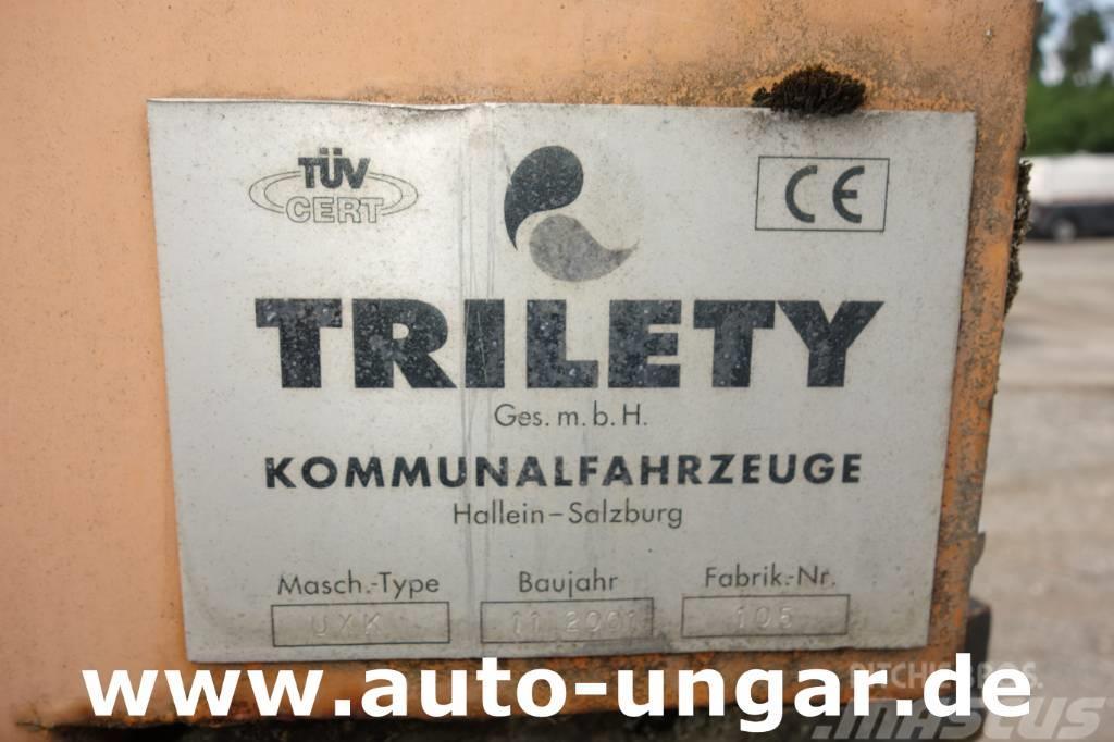 Multicar Trilety Kehraufbau für Multicar Bj. 2001 Kehraufsa Ielu tīrīšanas mašīnas