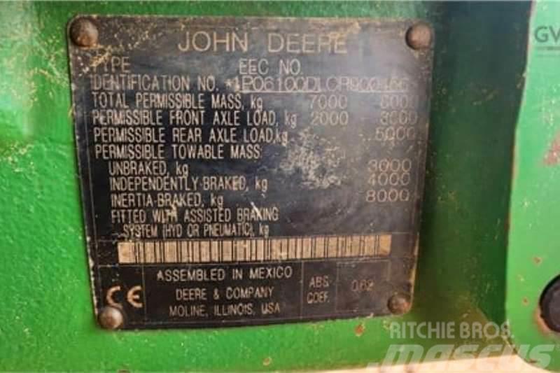 John Deere 6100D Traktori