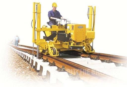 Geismar RV100 Track Lifting & Slewing Machine Dzelzceļa tehnika