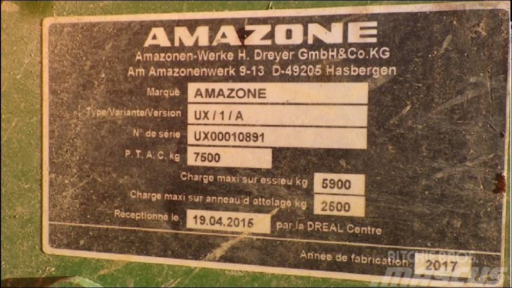 Amazone UX 3200 Special Piekabināmie smidzinātāji(miglotāji)