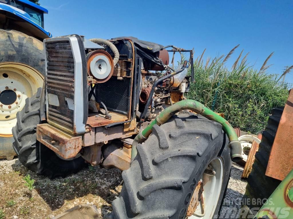 Massey Ferguson 3650 PARA PEÇAS Traktori