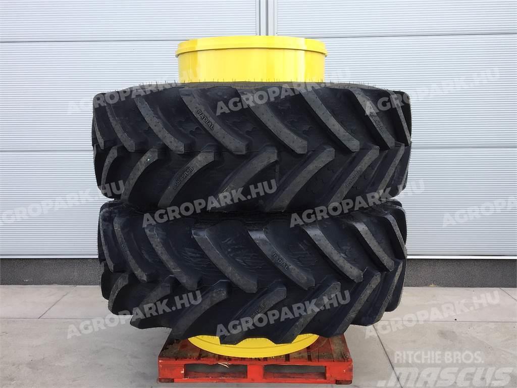  Twin wheel set with BKT 650/85R38 tires Dubultie riteņi