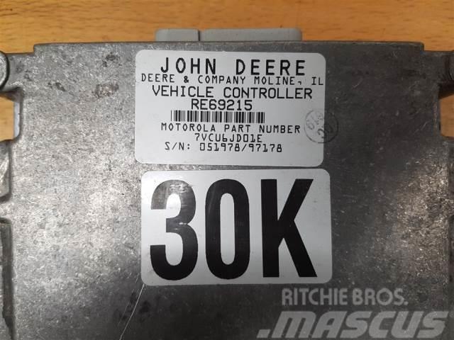 John Deere 8400 Elektronika