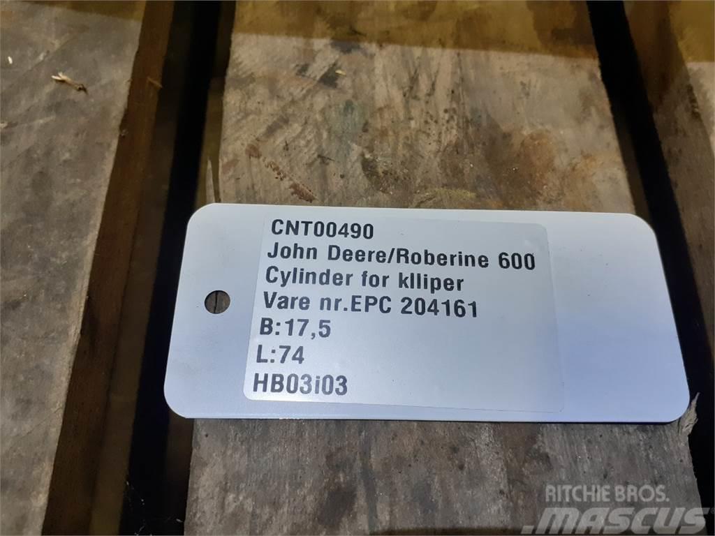 John Deere 900 Robots- zāles pļāvējs