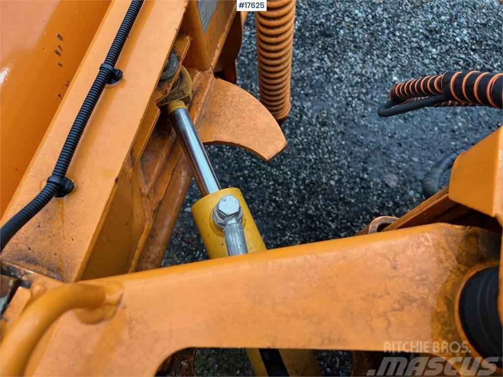  Durso Multimobile plow rig w/ Plow and salt spread Citi