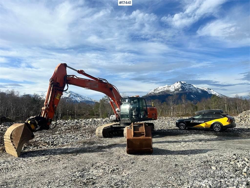 Hitachi ZX210LC-5B Tracked excavator w/ Newly overhauled R Kāpurķēžu ekskavatori