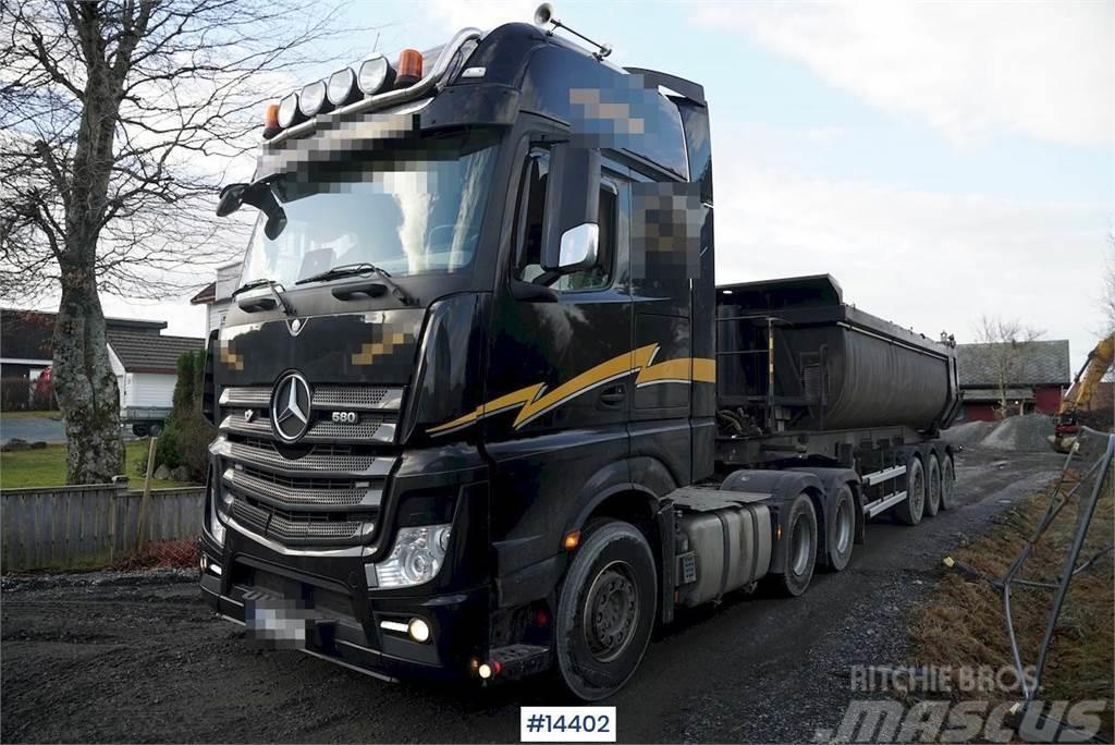 Mercedes-Benz Actros 2653 6x4 Truck w/ hydraulics. Vilcēji
