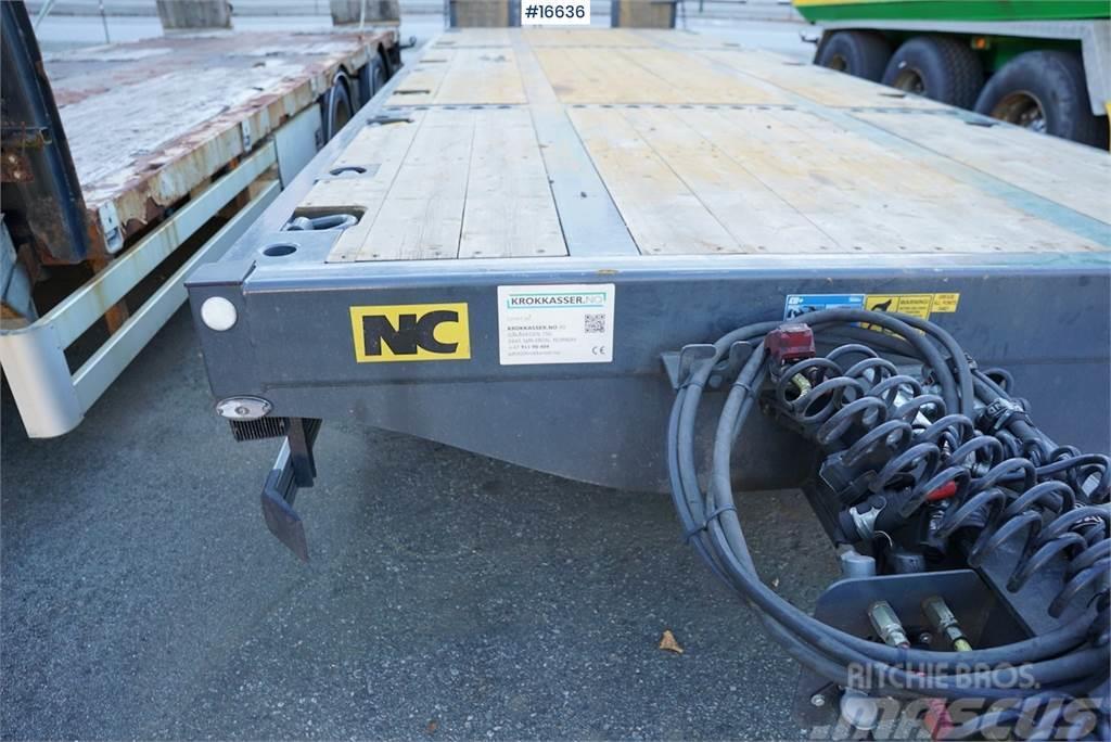 NC 3 axle machine trailer that is little used Citas piekabes