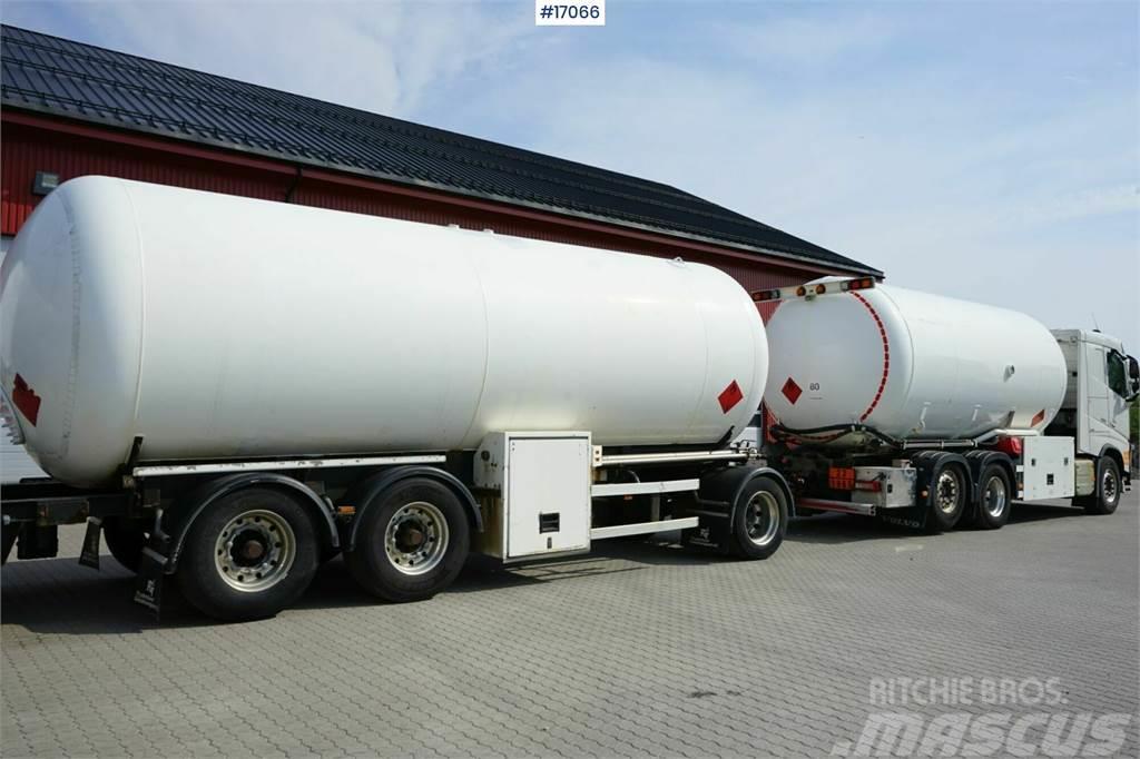 Volvo FH 500 6x2 LPG Truck with trailer. Autocisterna