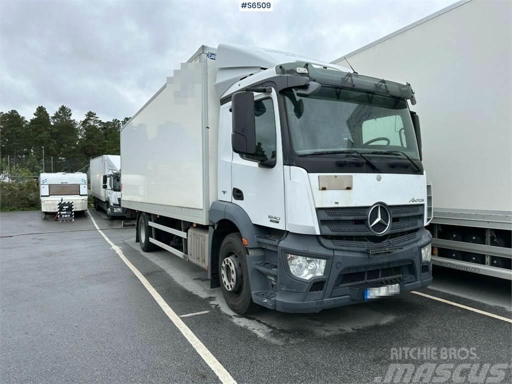 Mercedes-Benz Antos 1840 Box Truck With Tail Lift Furgons