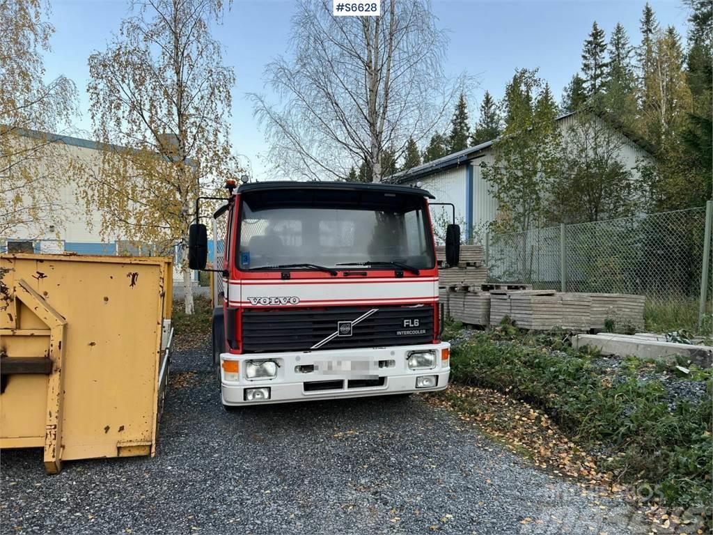 Volvo FL614 4X2, Serviced and inspected Only 50.000 km Treileri ar āķi
