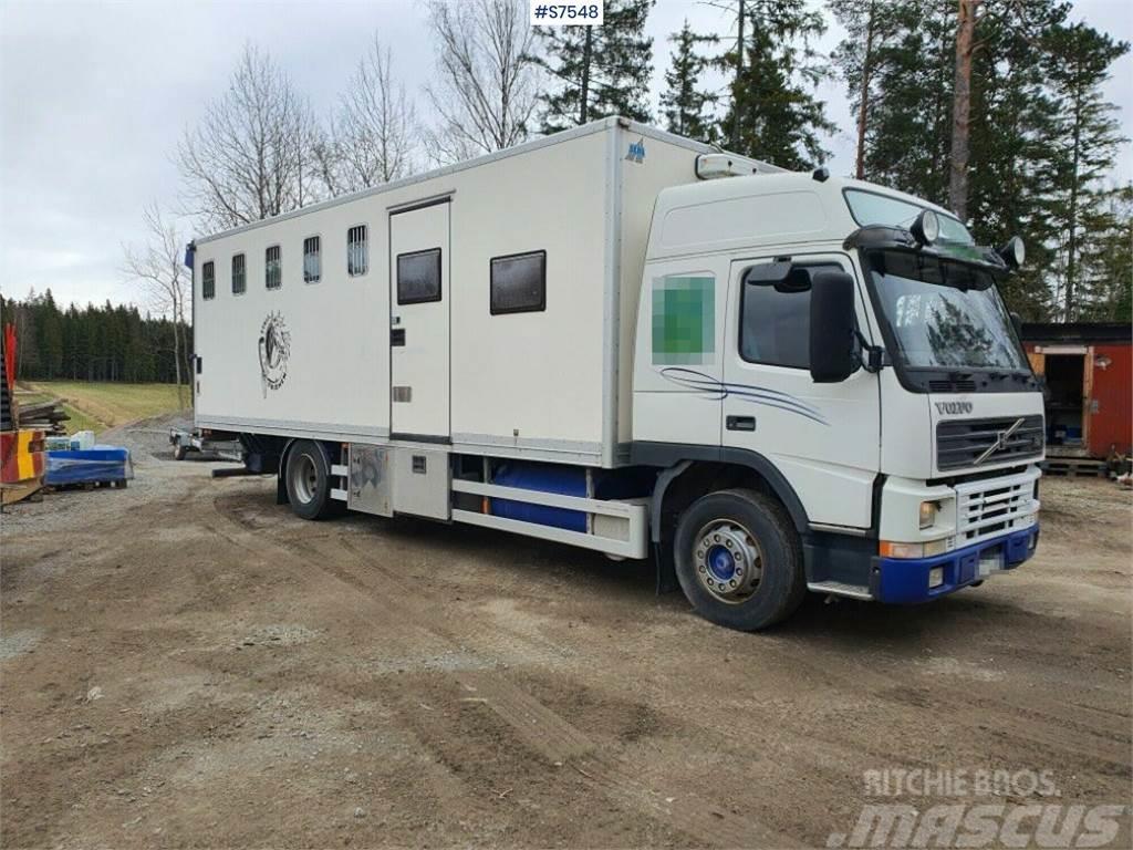 Volvo FM7 Dzīvnieku pārvadāšanas transports