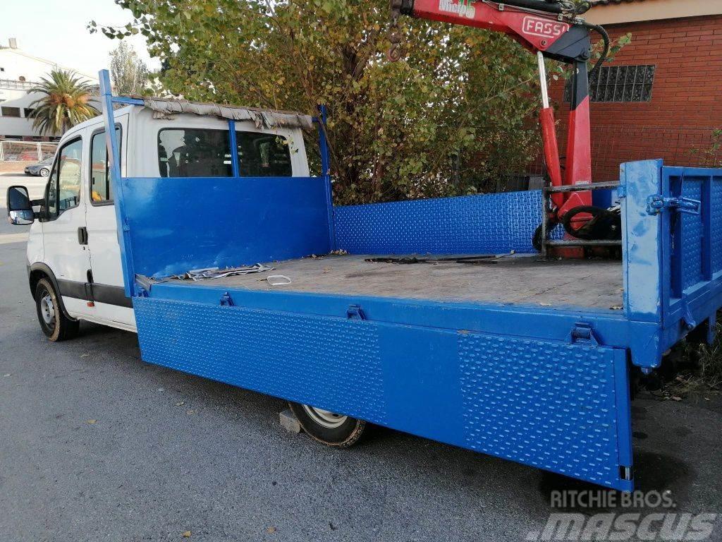 Camion Iveco Daily Doble Cabina con Pluma Citi
