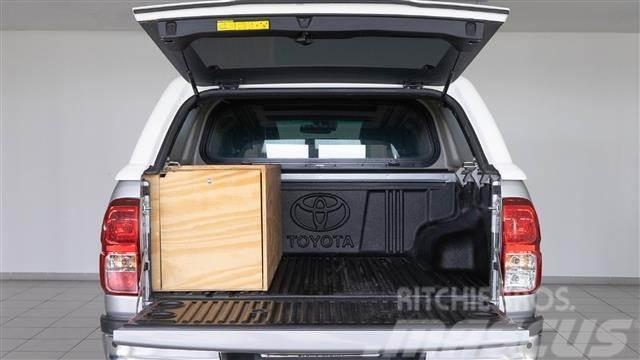 Toyota Hilux Cabina Doble VXL Aut. Preču pārvadāšanas furgoni