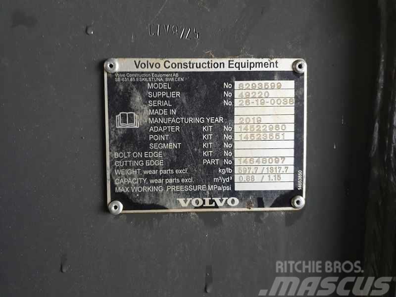 Volvo Universalschnellwechsler Ātrie savienotāji