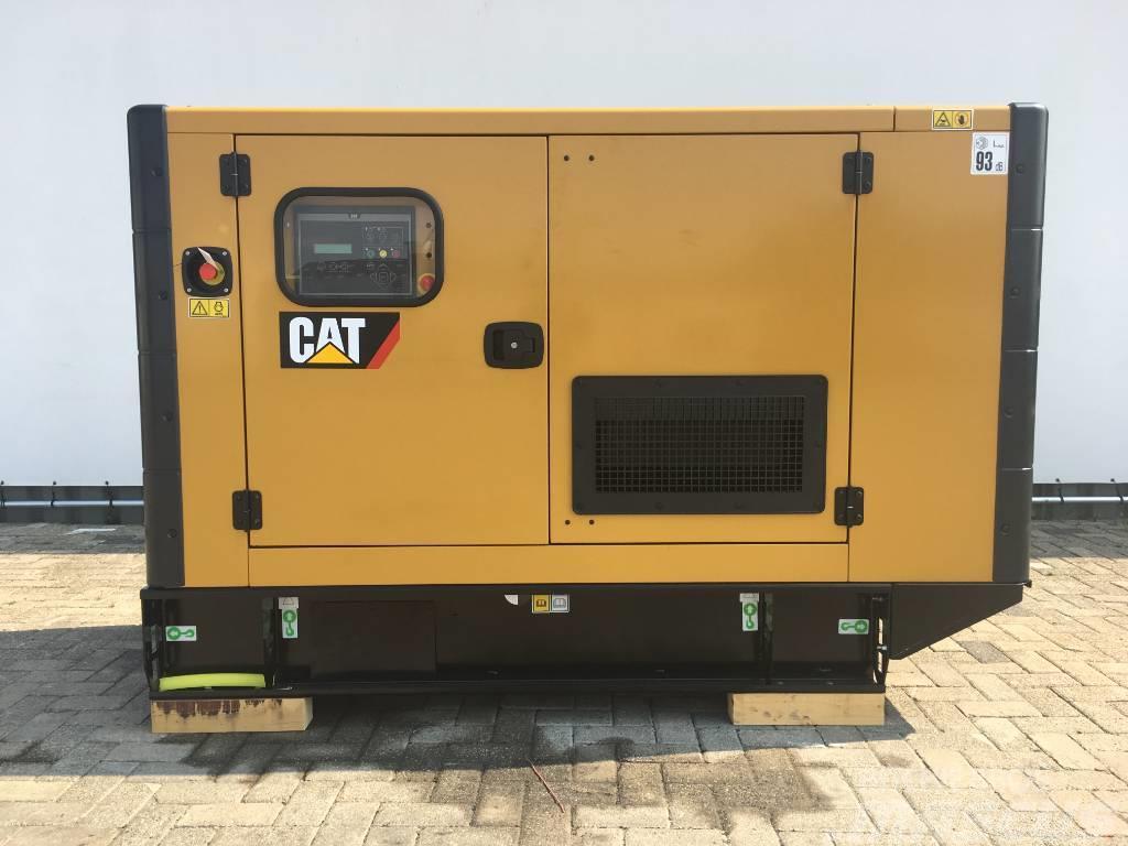 CAT DE88E0 - 88 kVA Generator - DPX-18012 Dīzeļģeneratori