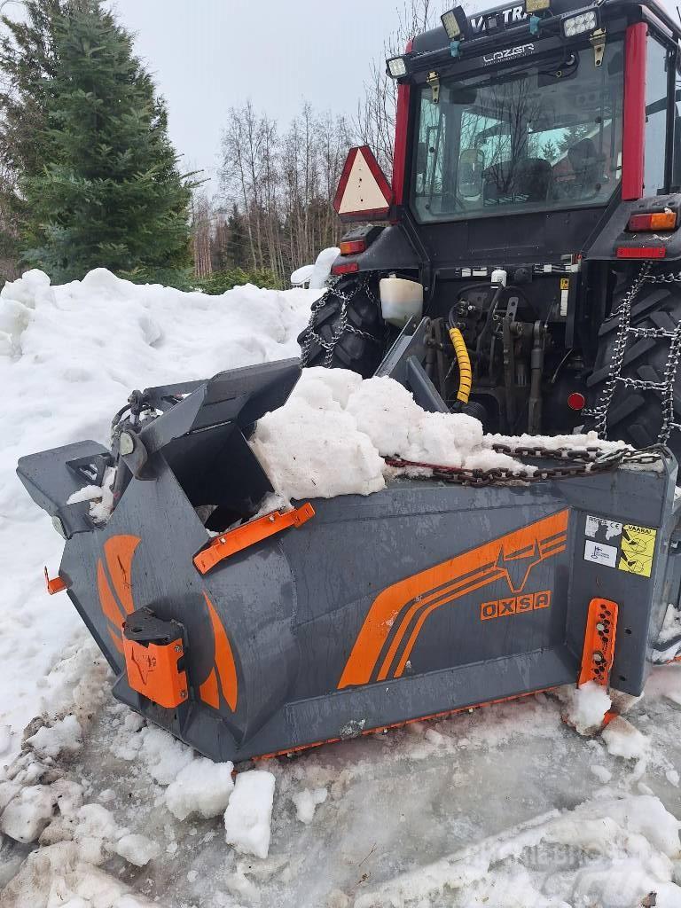 Oxsa EVO 230 levikkeillä Sniega metēji