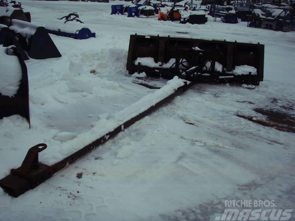 Vreten snöblad 2,8 Klaffblad med balk Sniega traktori