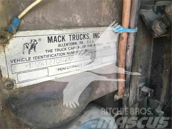 Mack MR6855 Atkritumu izvešanas transports