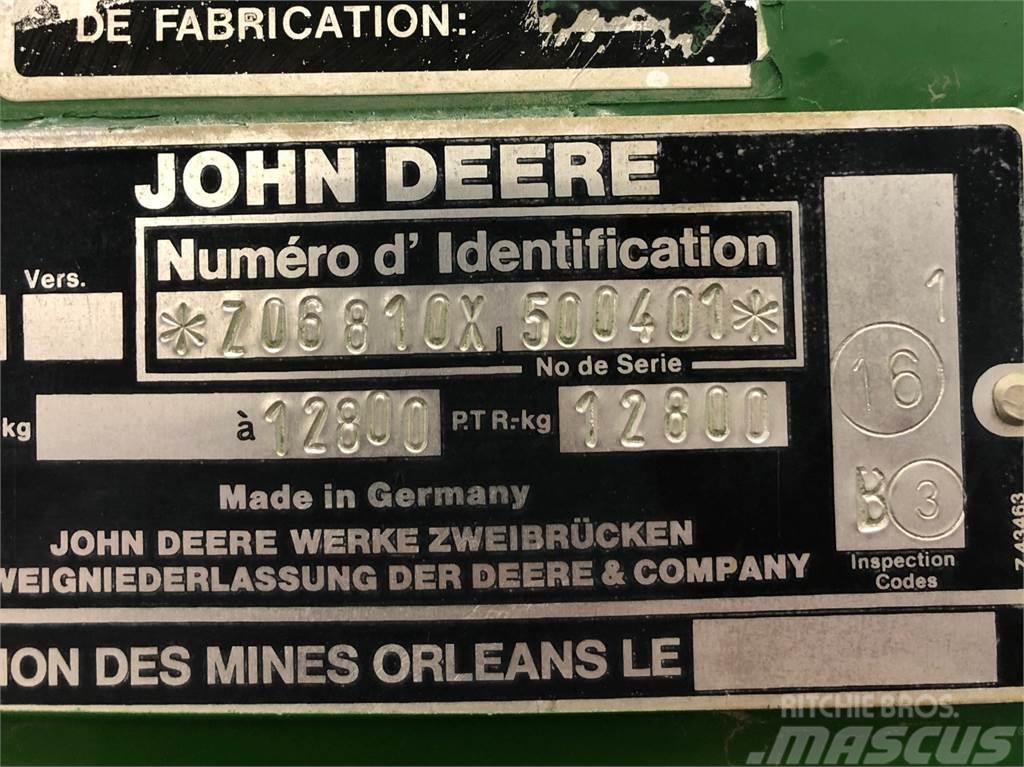John Deere 6810 Zāles smalcinātāji