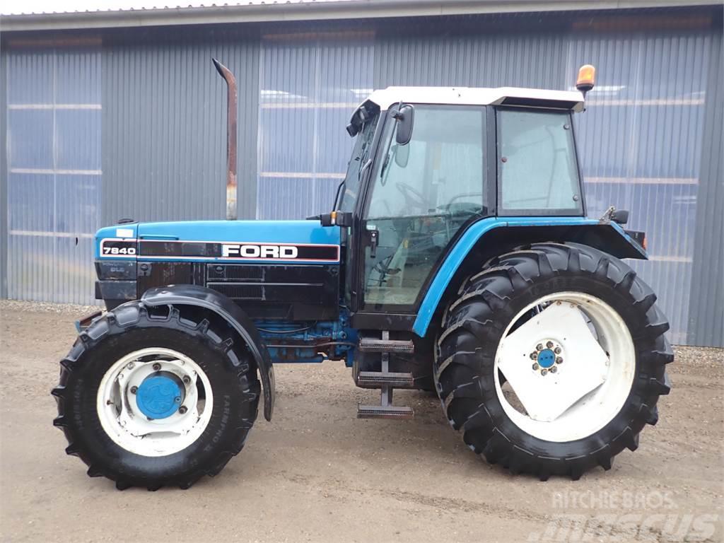 New Holland 7840 Traktori