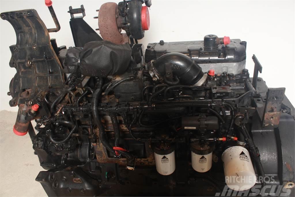 Massey Ferguson 7490 Engine Dzinēji