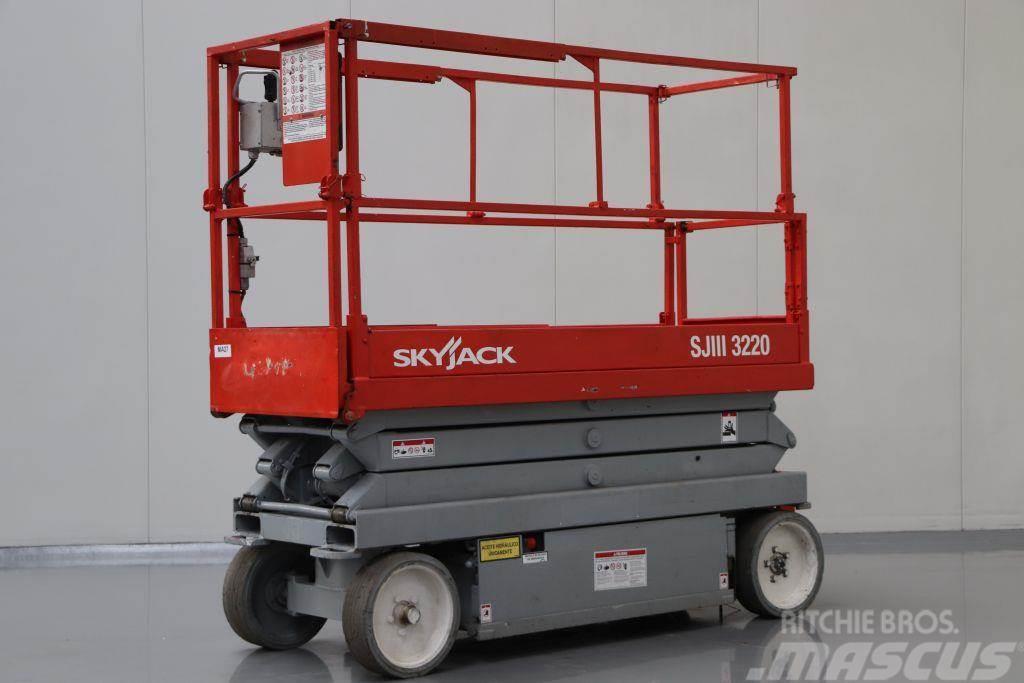 SkyJack SJIII-3220M Šķerveida pacēlāji