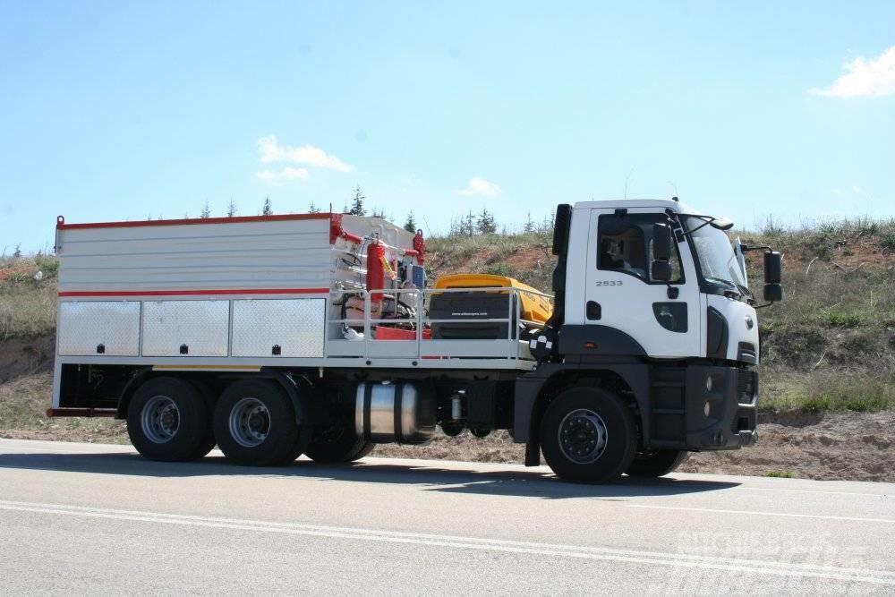 Ital Machinery ASPHALT MAINTENANCE VEHICLE OF 8–10 Termiskie asfalta konteineri