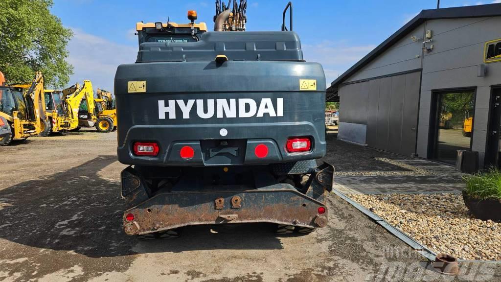 Hyundai HW140 Ekskavatori uz riteņiem