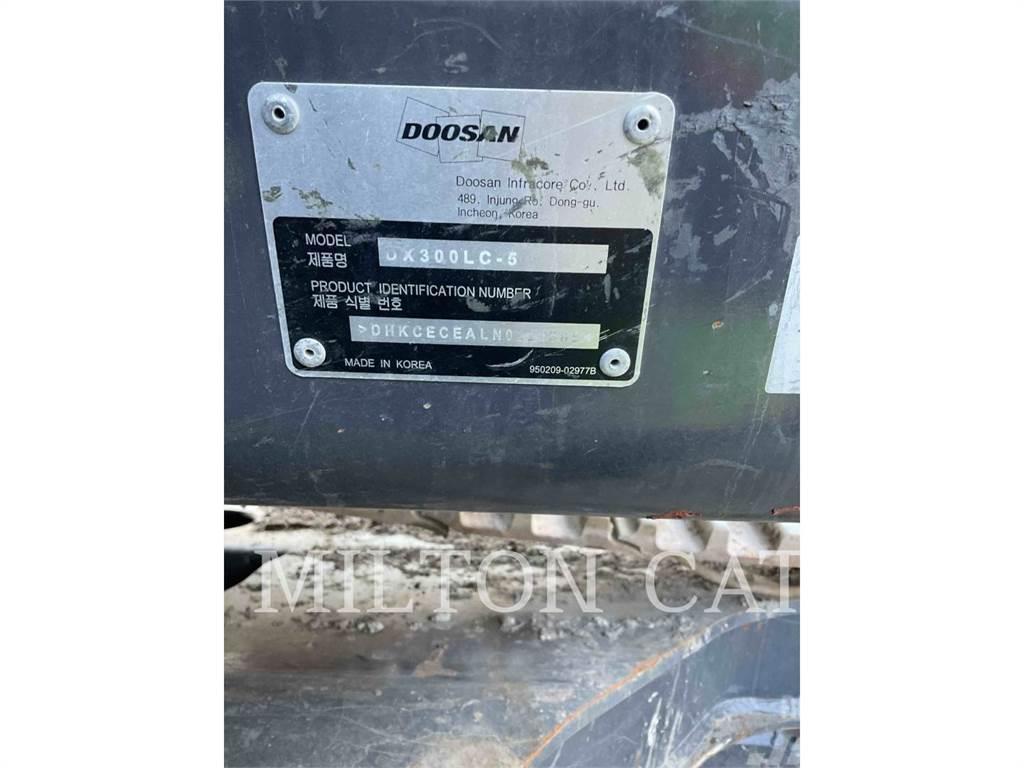Doosan DX300LC Kāpurķēžu ekskavatori