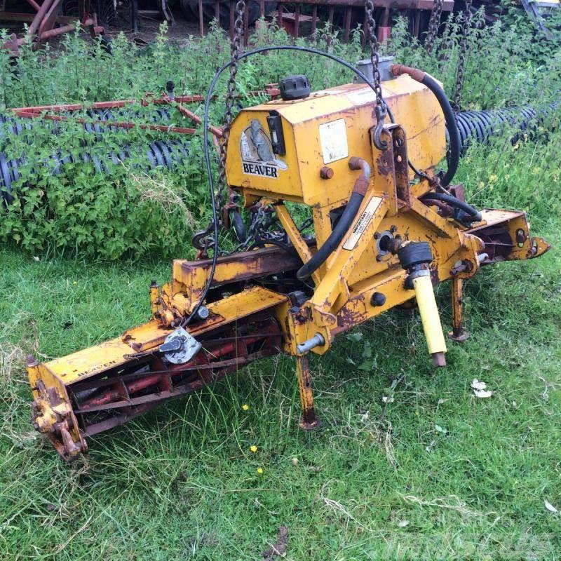  Beaver mower LM308 reel £150 plus vat £180 Mauriņa traktors