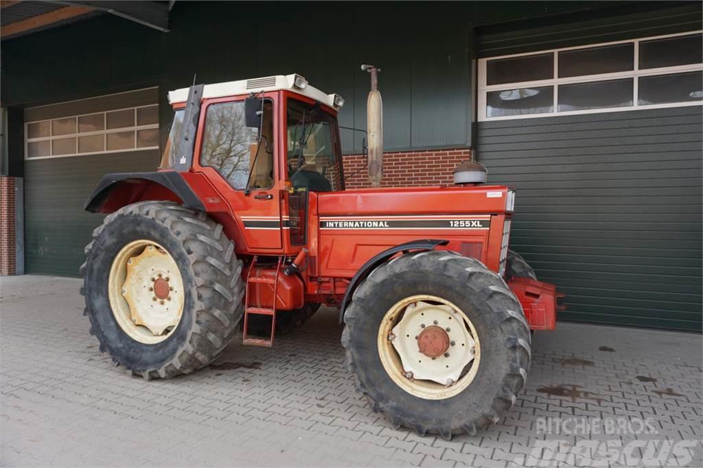 Case IH IHC 1255 XL nur 5014 Std. Traktori